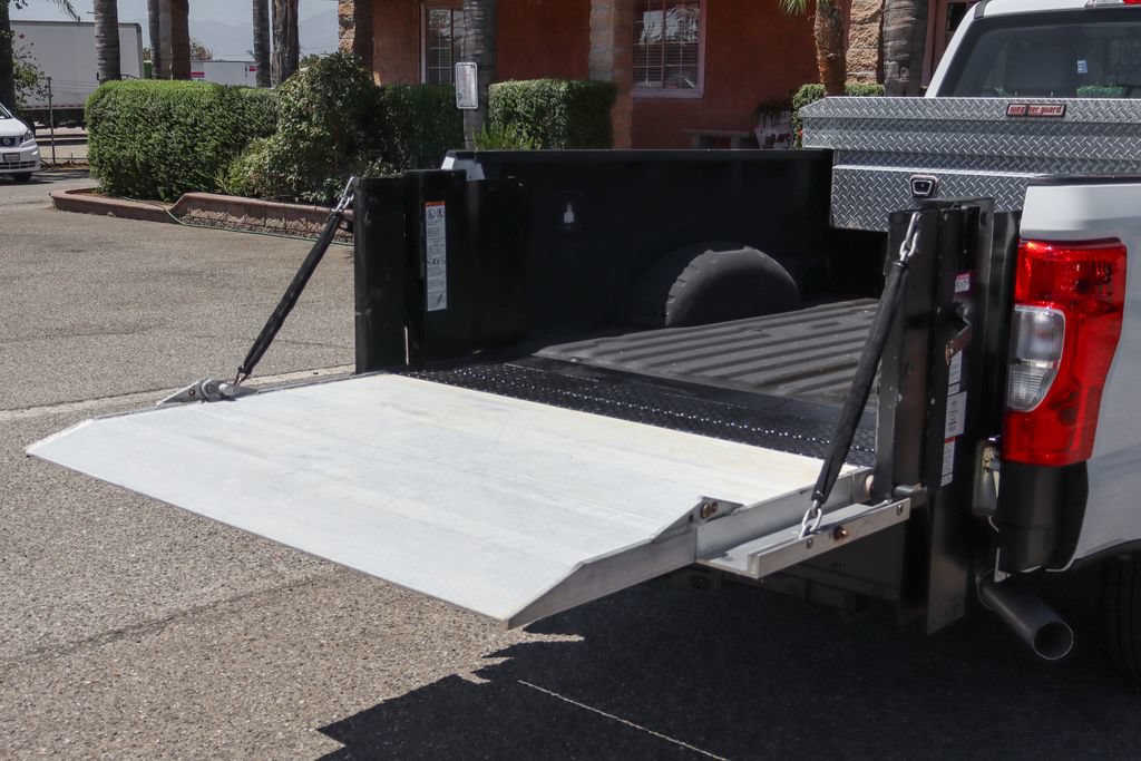 Used 2021 Ford F250 XL w/ Power Equipment Group RWD image 12