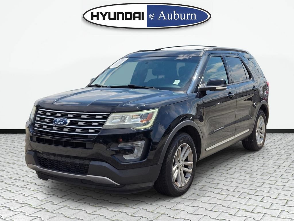 Used 2017 Ford Explorer XLT w/ Equipment Group 202A FWD image 20