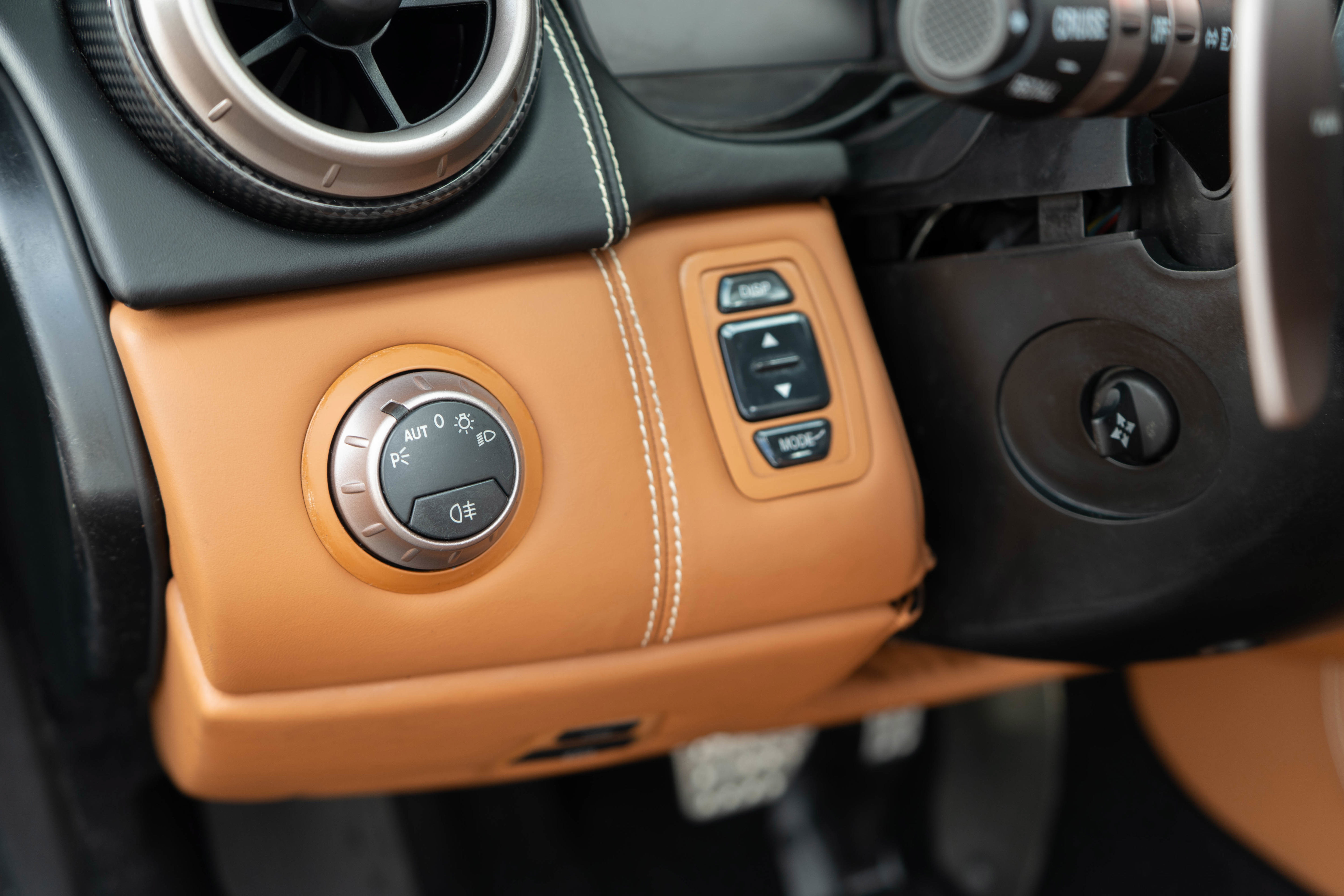 Used 2012 Ferrari California RWD image 14