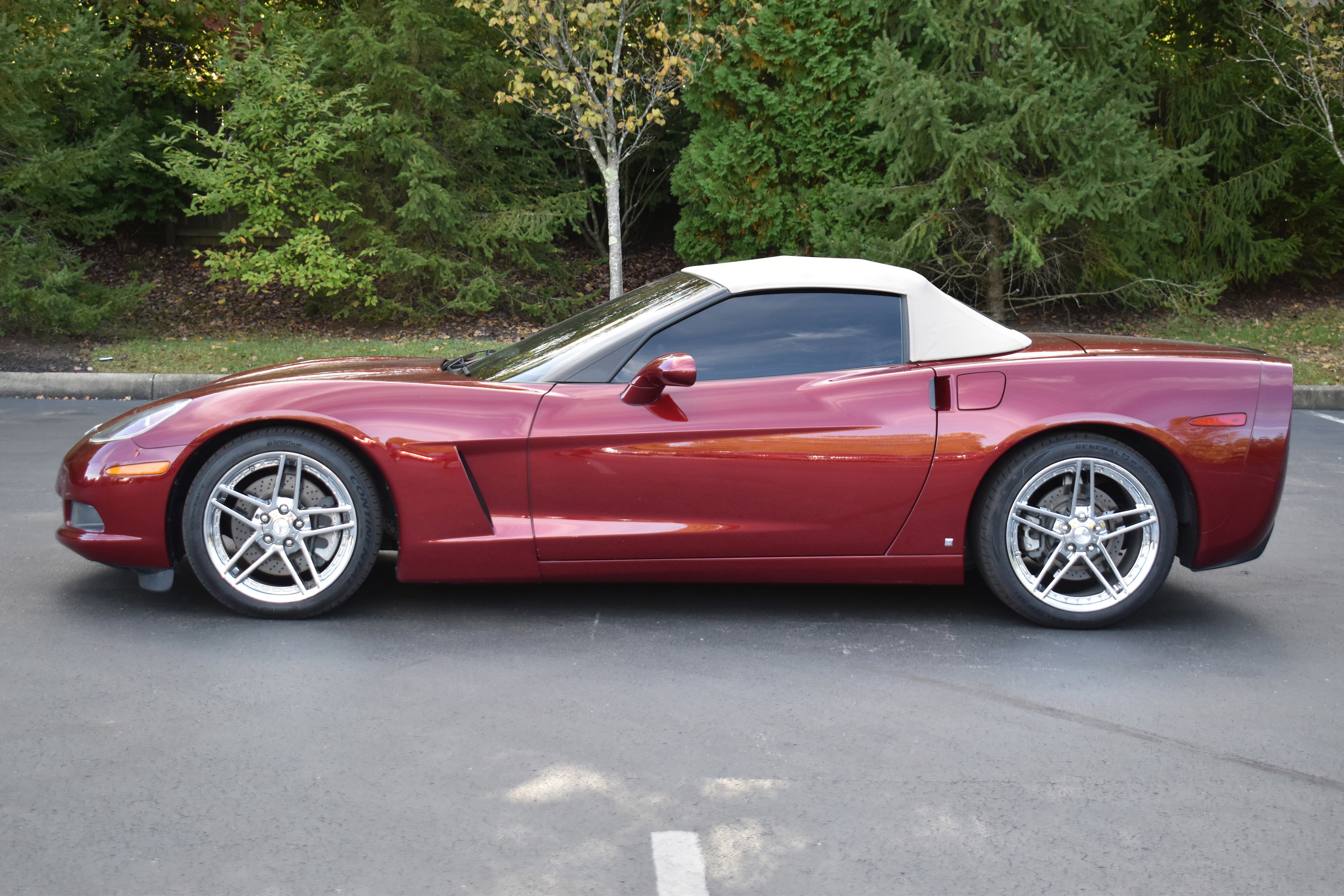 Used 2006 Chevrolet Corvette Convertible w/ Preferred Equipment Group image 26