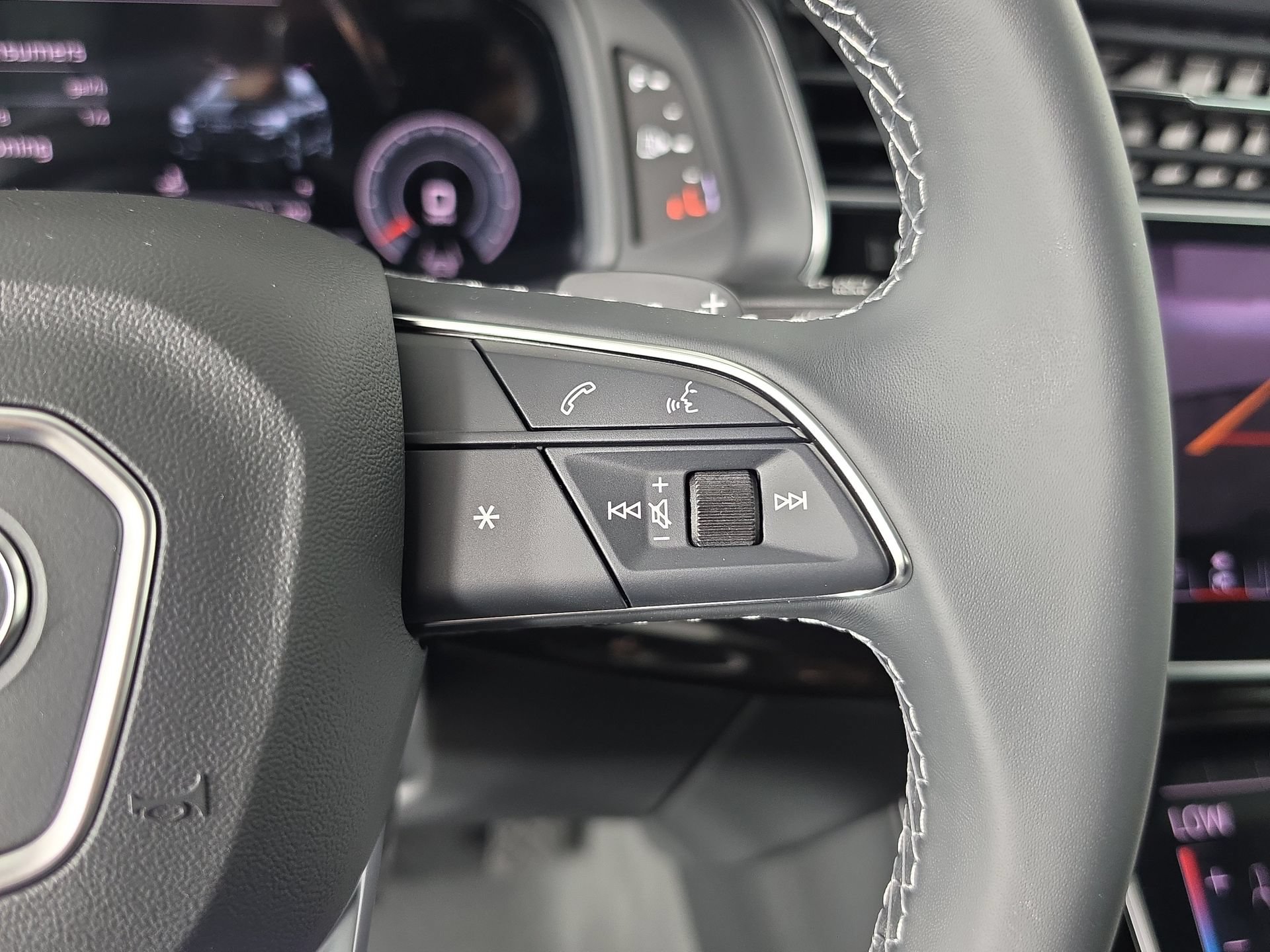 New 2026 Audi Q7 2.0T Premium AWD/4WD image 21