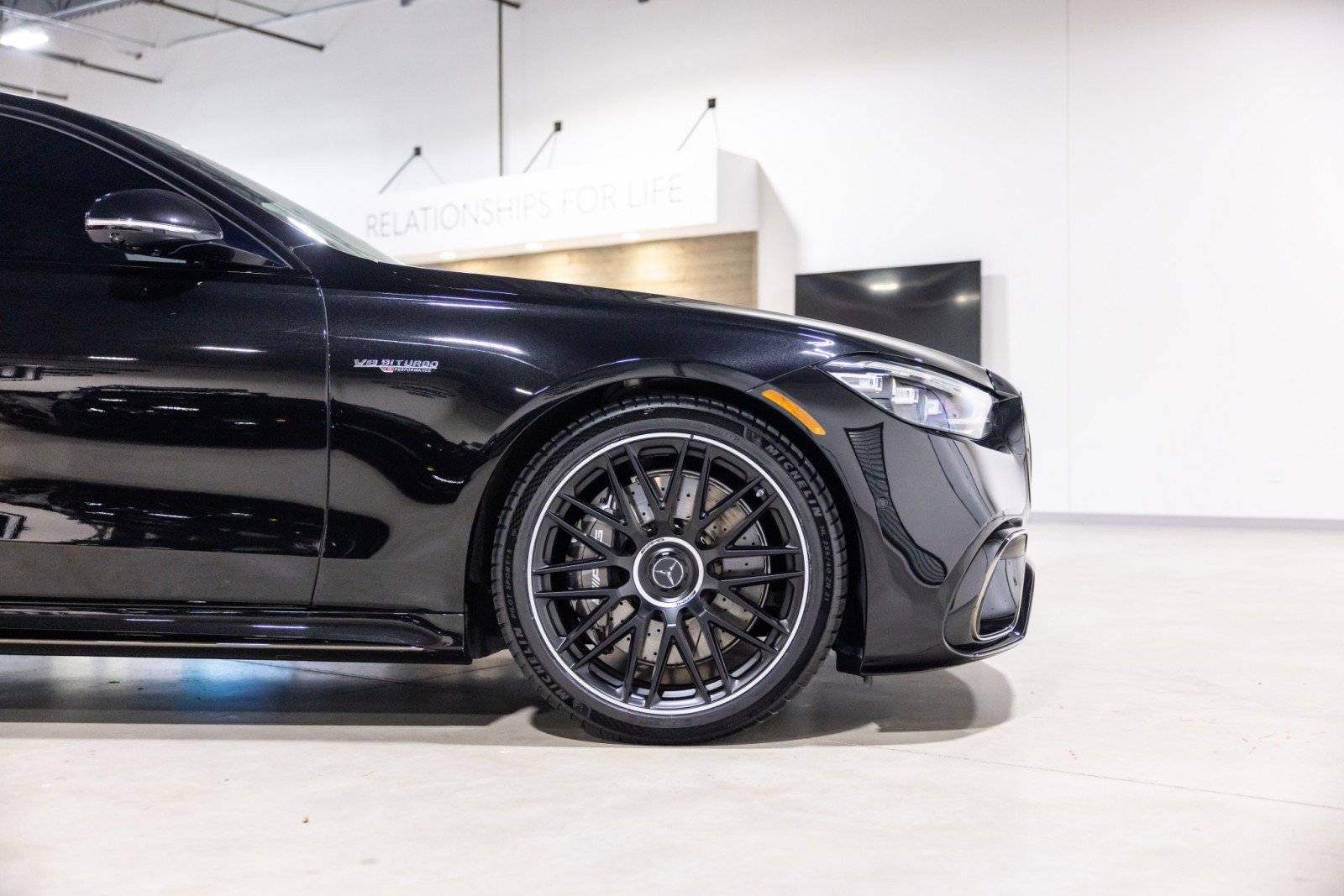 Used 2024 Mercedes-Benz S 63 AMG S w/ AMG Night Package image 22