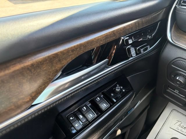 Used 2024 Jeep Grand Wagoneer L 4WD image 21