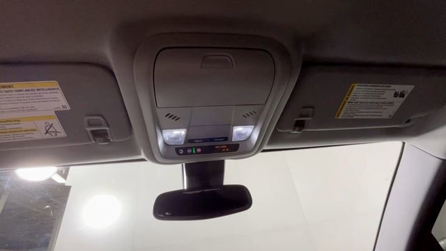 Used 2022 GMC Terrain SLE w/ Driver Convenience Package FWD image 34