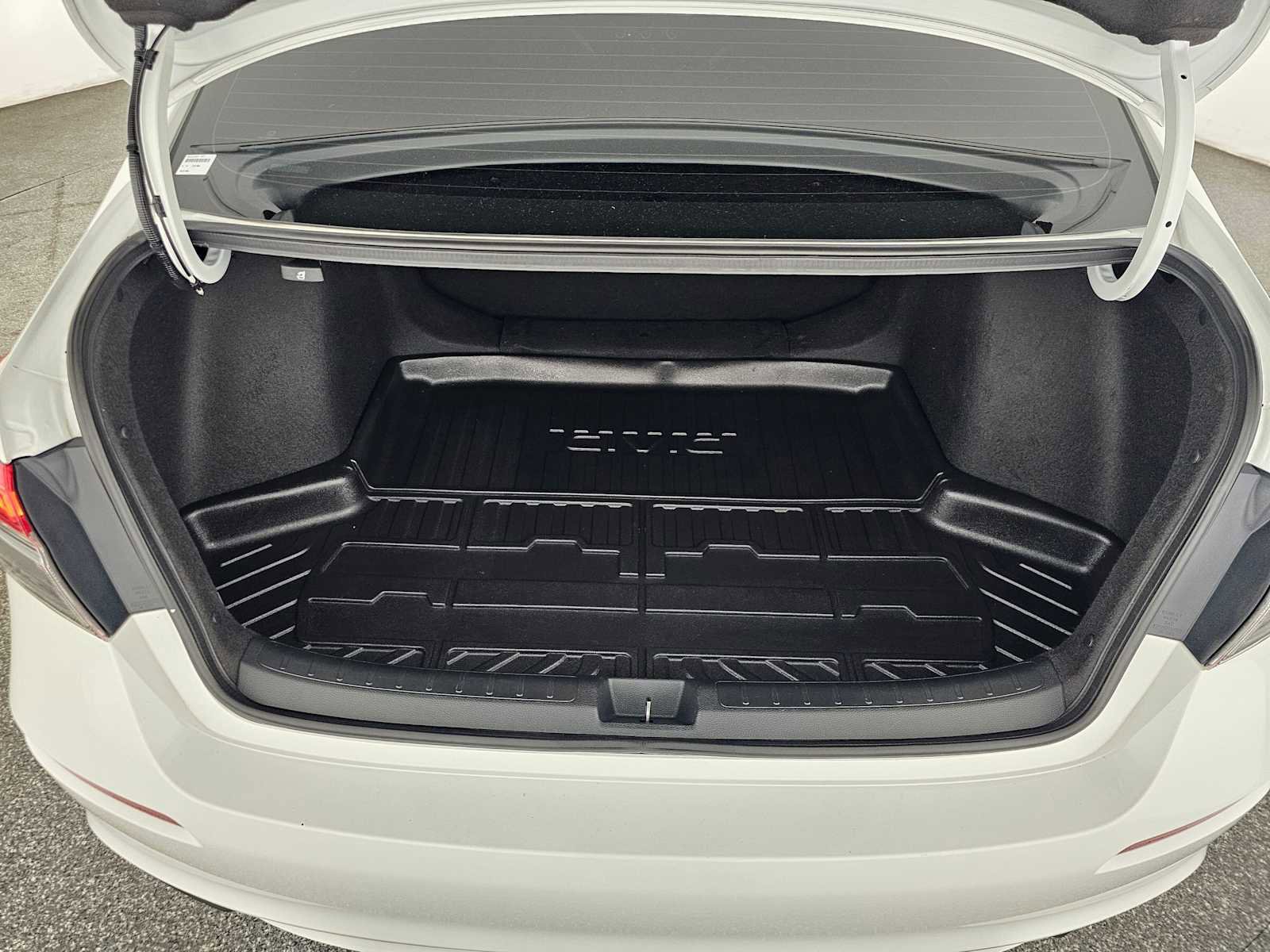 Used 2022 Honda Civic Sport image 14