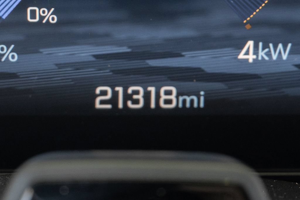 Used 2024 Chevrolet Equinox EV RS FWD image 26