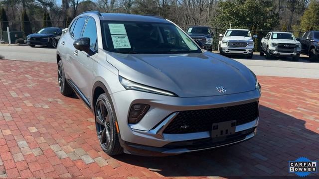 Used 2024 Buick Envision Sport Touring image 5