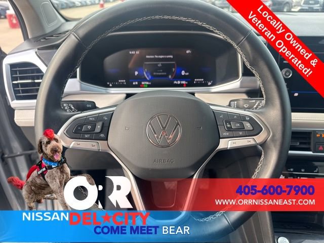 Used 2025 Volkswagen Taos SE AWD/4WD image 16