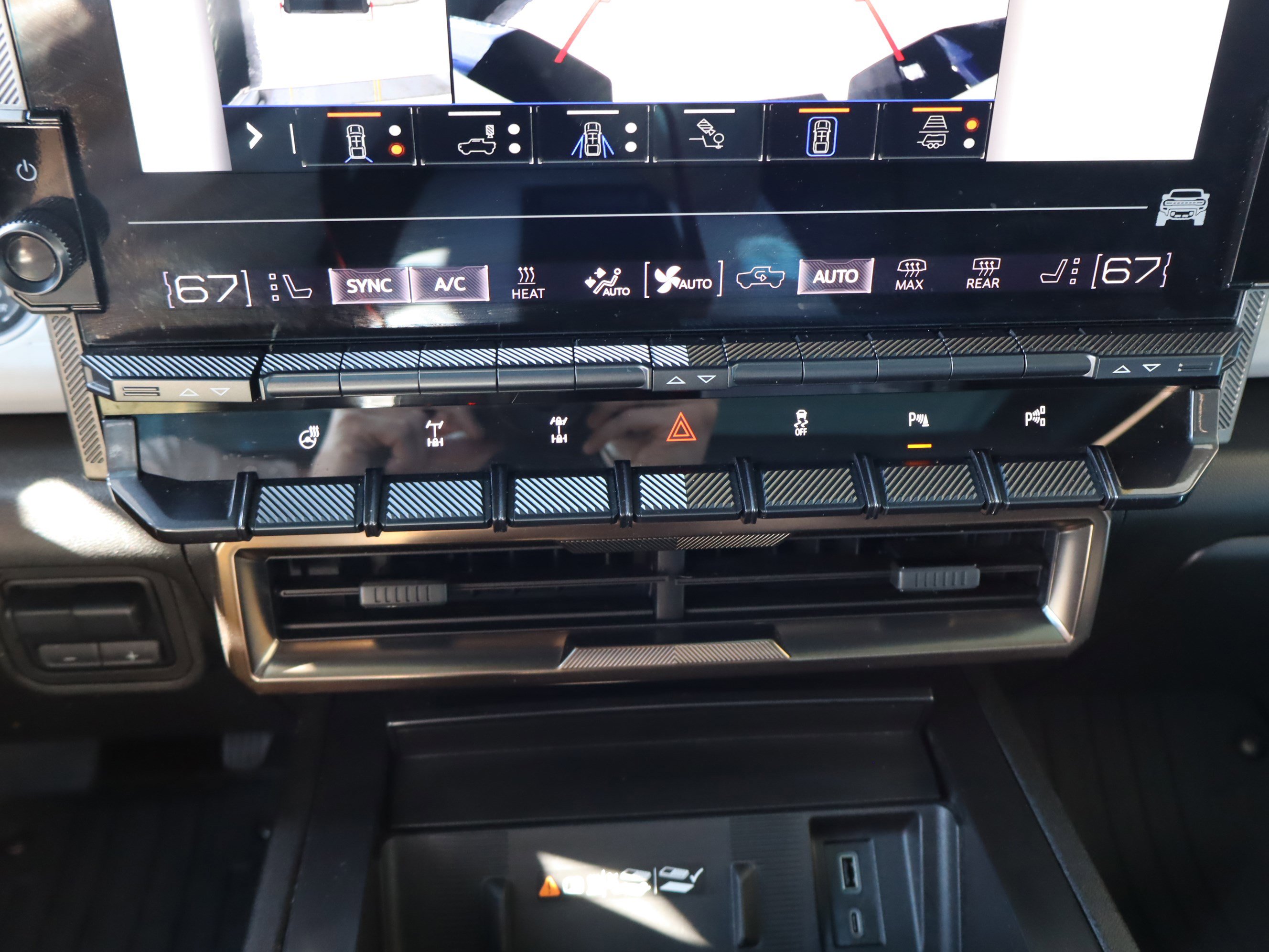 Certified 2024 GMC Hummer EV 3X w/ Extreme Off-Road Package image 33