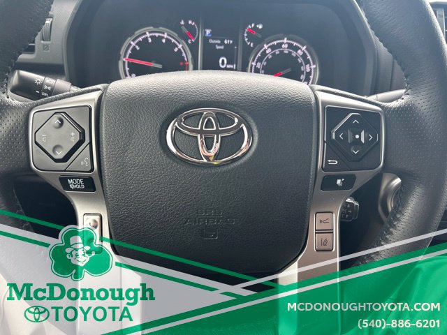 Used 2022 Toyota 4Runner TRD Sport w/ Technology Package AWD/4WD image 19