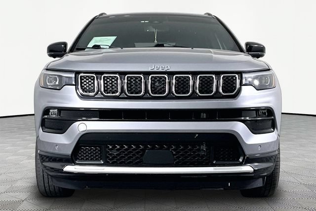 Used 2023 Jeep Compass Limited w/ Elite Group AWD/4WD image 2