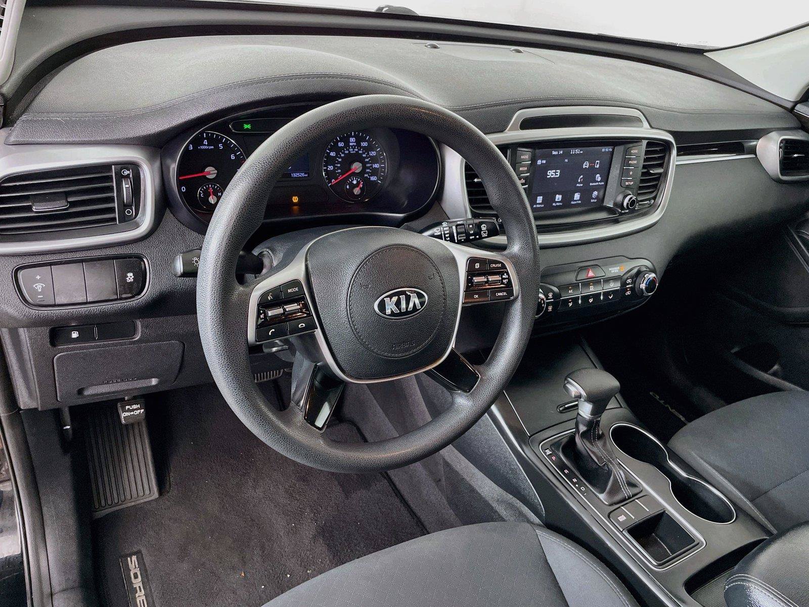 Used 2019 Kia Sorento L FWD image 13