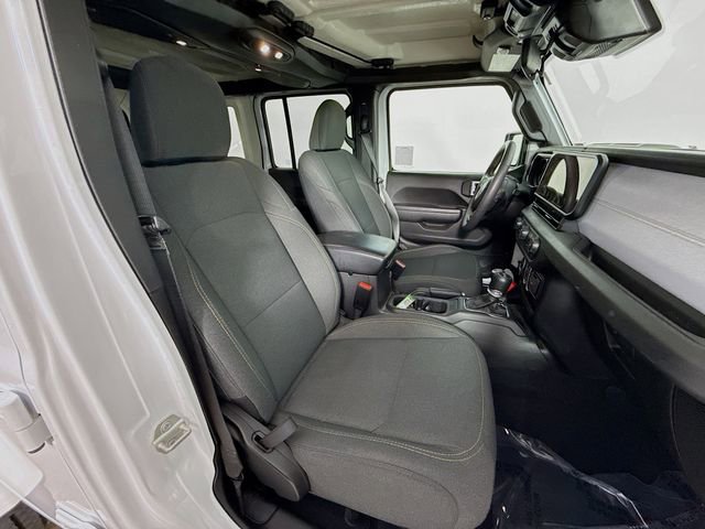 Used 2024 Jeep Wrangler Unlimited w/ Convenience Group image 26