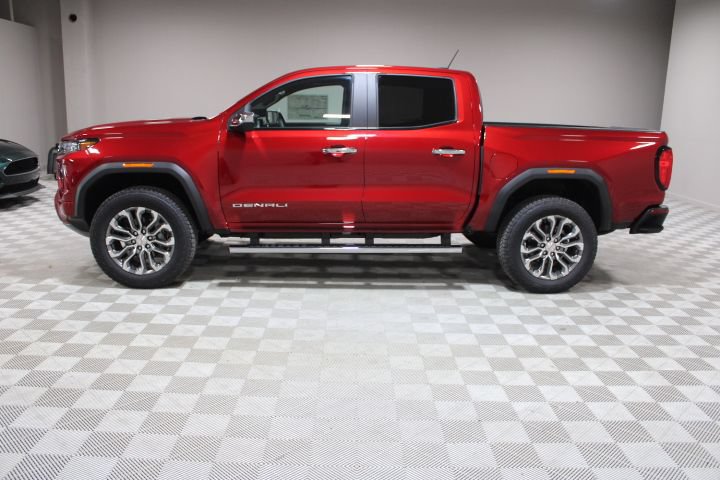 New 2026 GMC Canyon Denali AWD/4WD image 9