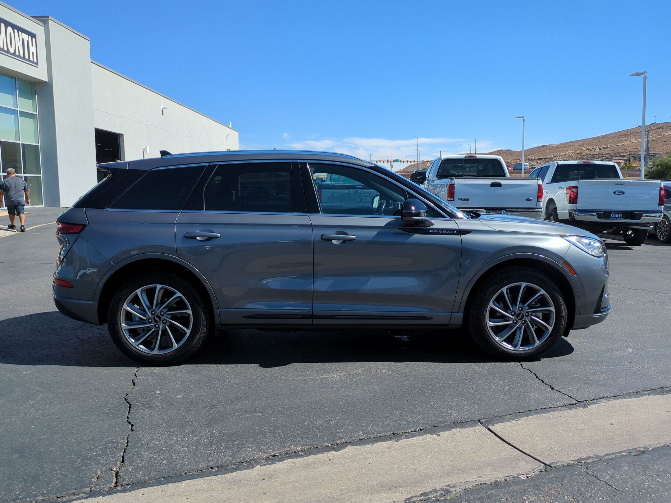Used 2024 Lincoln Corsair Grand Touring w/ Equipment Group 301A AWD/4WD image 2