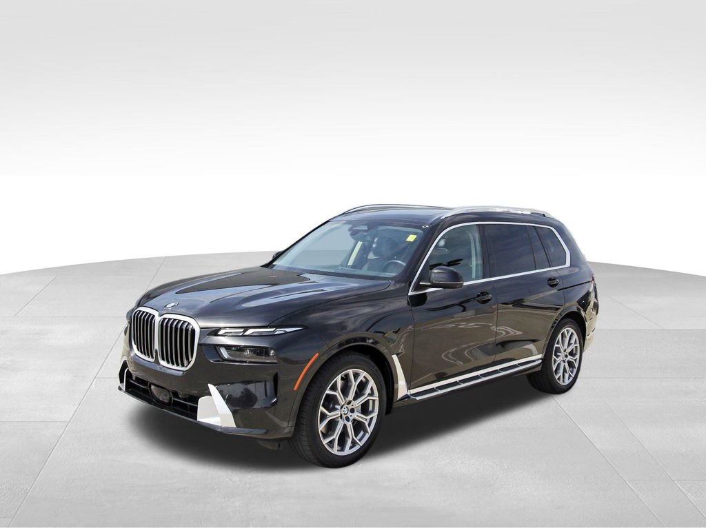 Used 2025 BMW X7 xDrive40i image 2