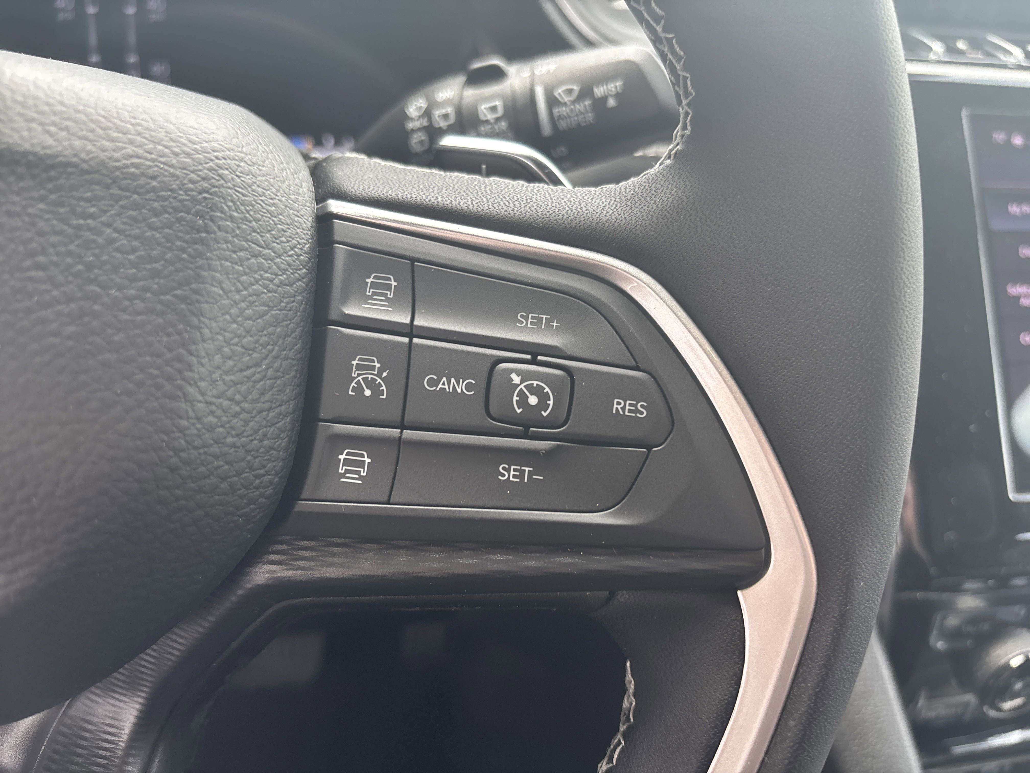 New 2025 Jeep Grand Cherokee L Altitude image 20