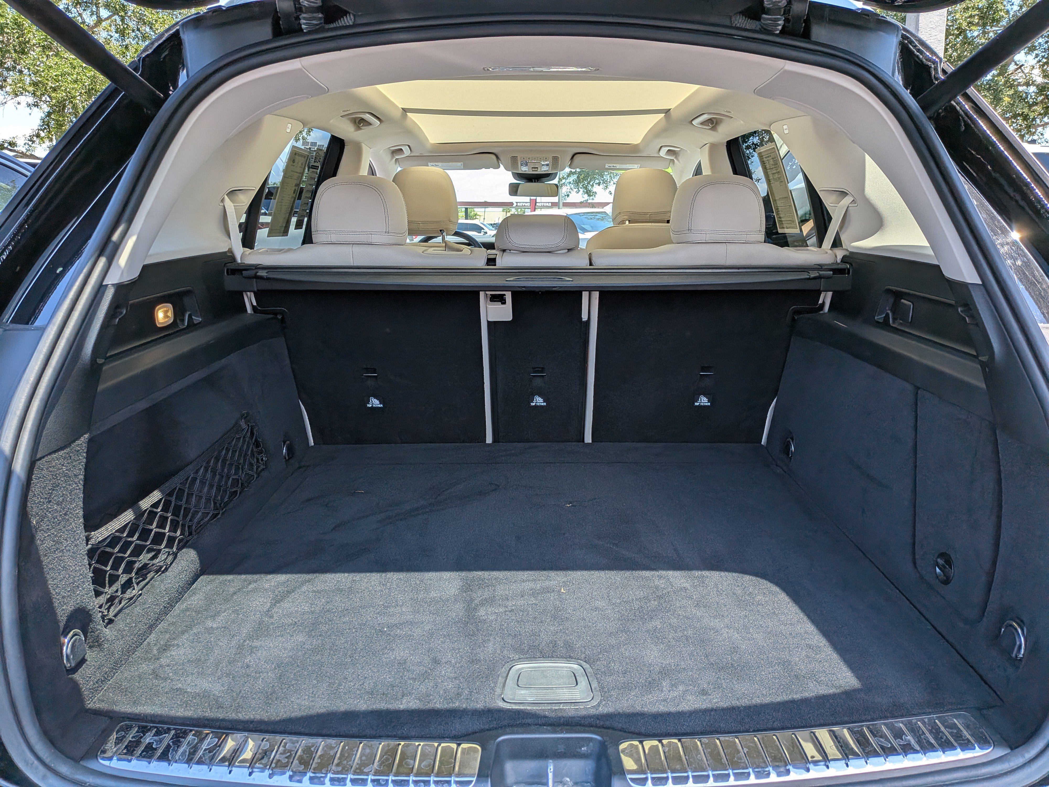Used 2022 Mercedes-Benz GLE 350 w/ Premium Package image 11