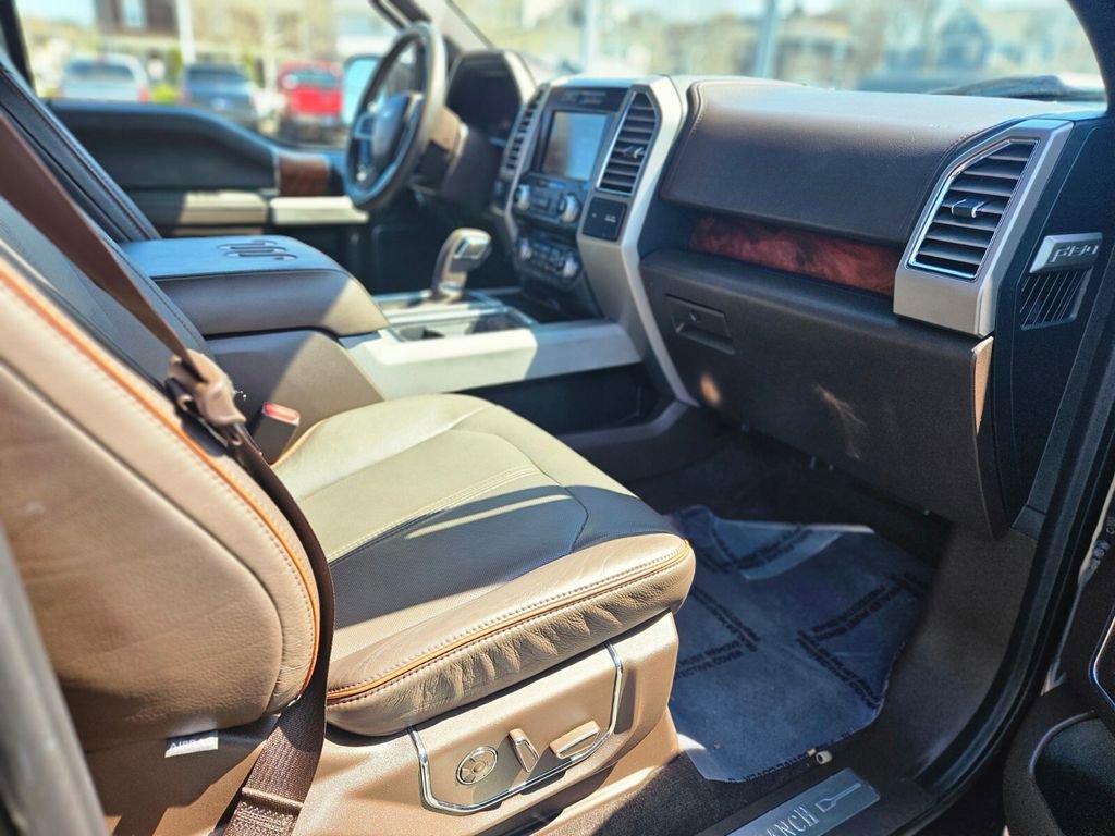 Used 2015 Ford F150 King Ranch w/ Equipment Group 601A Luxury image 9