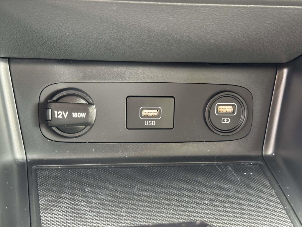 Used 2023 Hyundai Sonata SE FWD image 8