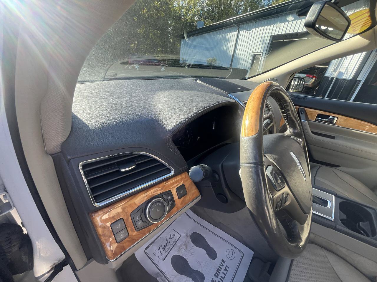 Used 2011 Lincoln MKX AWD w/ Sight & Sound Pkg image 15