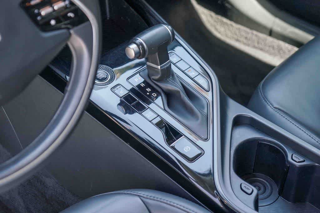 Certified 2023 Kia Niro EX FWD image 18