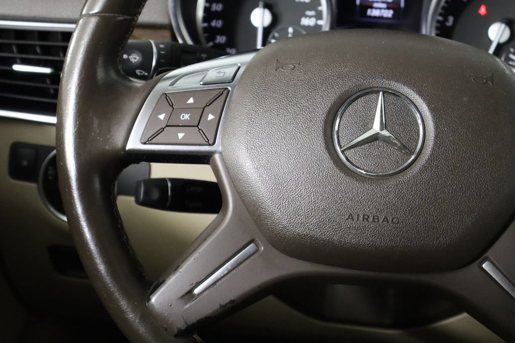 Used 2014 Mercedes-Benz GL 450 4MATIC image 23