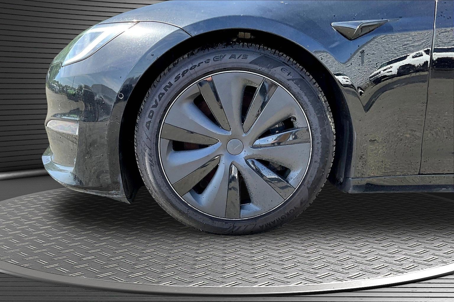 Used 2022 Tesla Model S AWD/4WD image 24