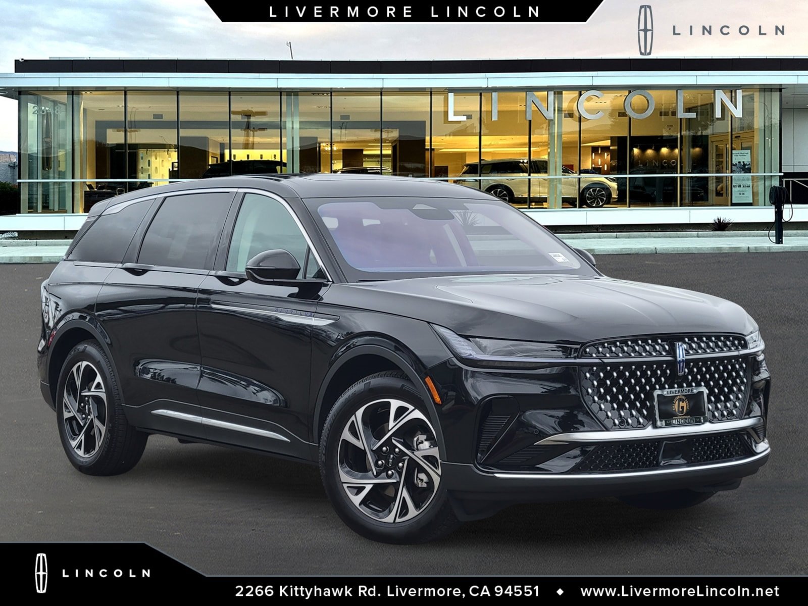 New 2025 Lincoln Nautilus Premier w/ Equipment Group 102A image 1