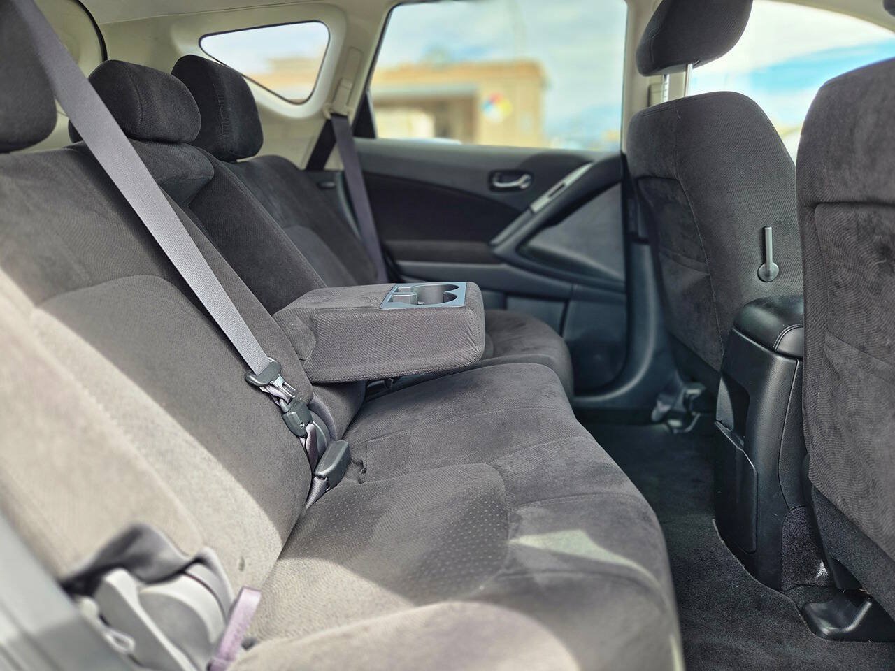 Used 2013 Nissan Murano S FWD image 19
