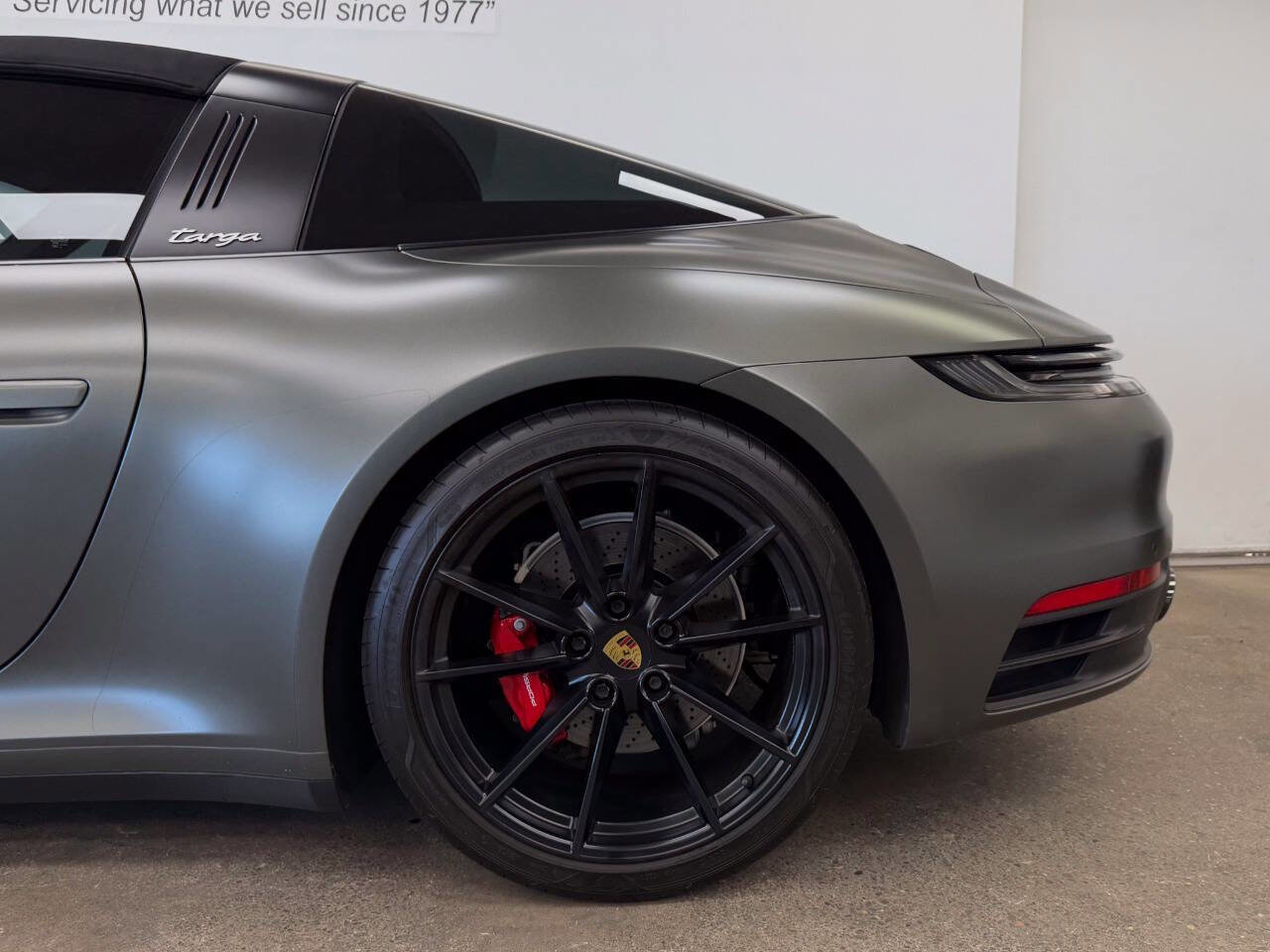 Used 2021 Porsche 911 image 13