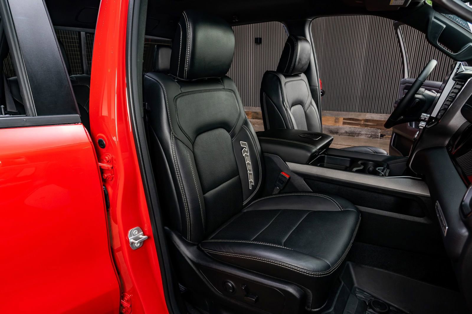 Used 2025 RAM 1500 Rebel w/ Rebel Level 2 Equipment Group image 32