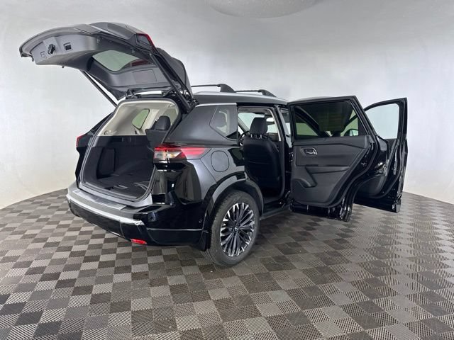 Certified 2025 Nissan Rogue Platinum w/ Platinum Premium Package AWD/4WD image 14