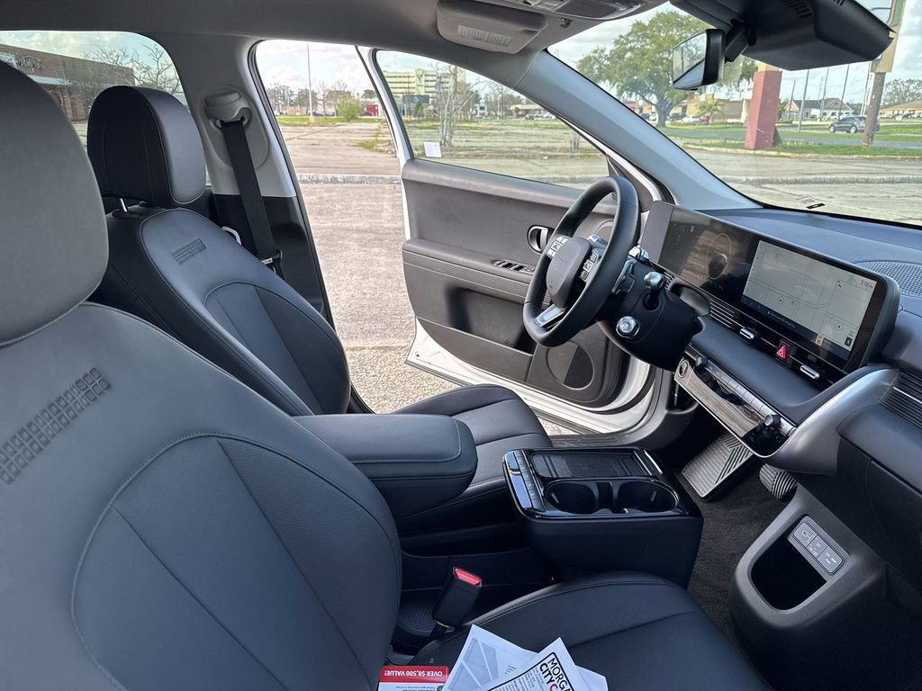 Used 2025 Hyundai Ioniq 5 SEL image 31