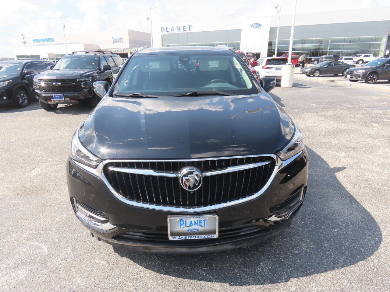 Used 2021 Buick Enclave Premium w/ Surround and Sites Package AWD/4WD image 5
