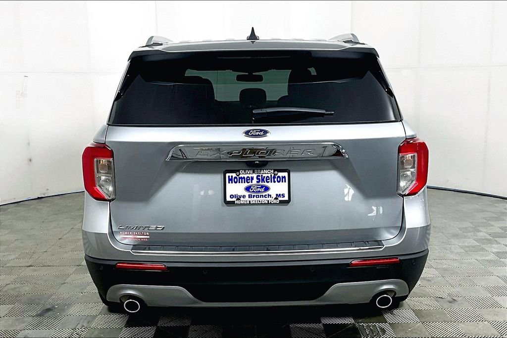 Used 2024 Ford Explorer Limited image 4
