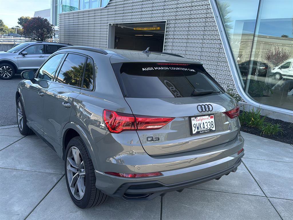 Used 2025 Audi Q3 2.0T Premium w/ Convenience Package image 8