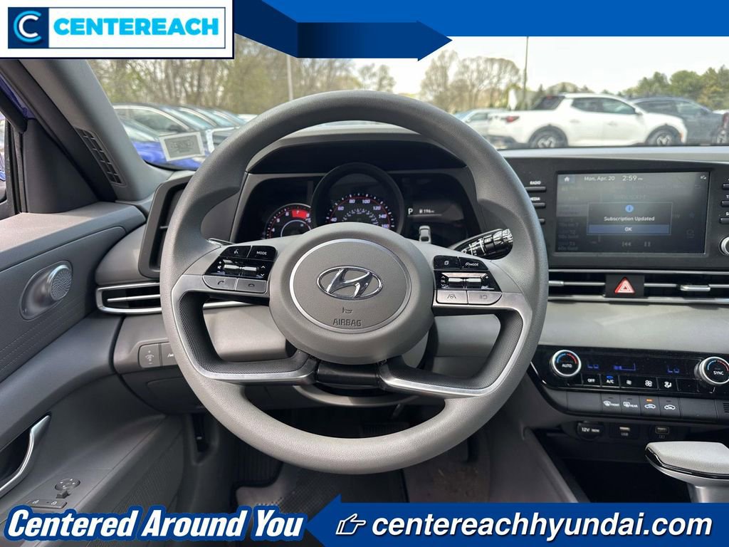 Used 2023 Hyundai Elantra SEL FWD image 10