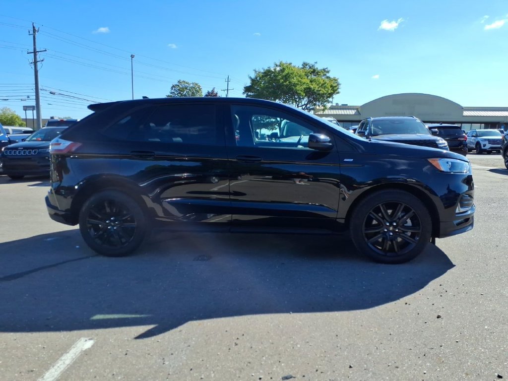 Used 2023 Ford Edge ST-Line AWD/4WD image 6