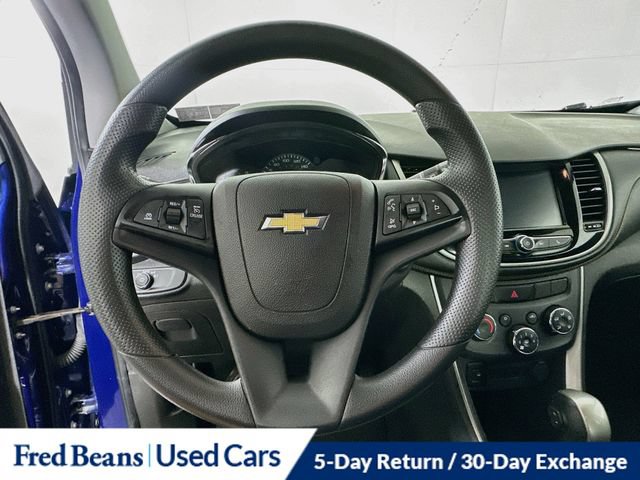 Used 2017 Chevrolet Trax LT w/ Driver Confidence Package AWD/4WD image 16