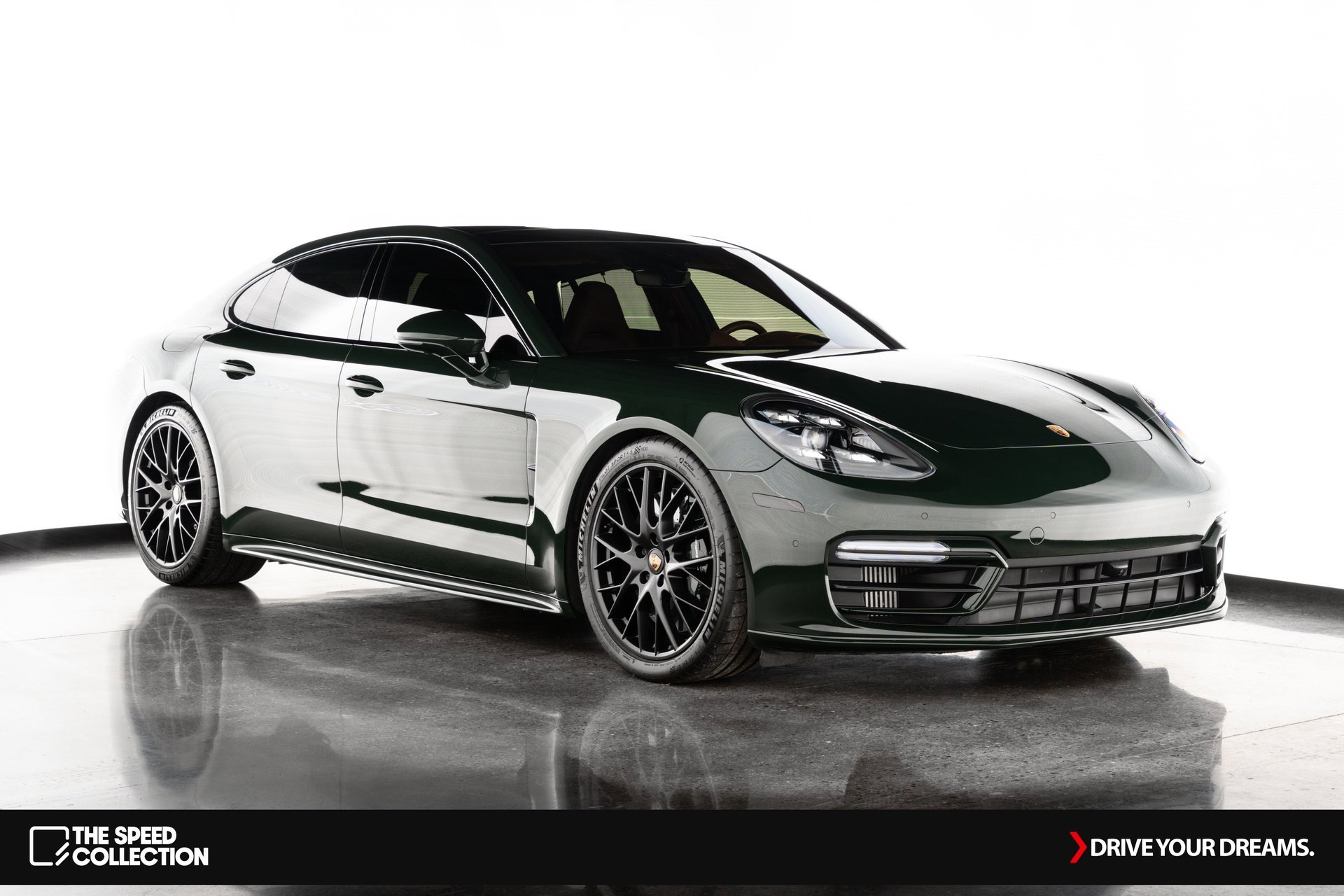 Used 2022 Porsche Panamera Turbo S image 2
