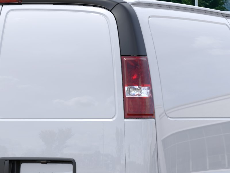 New 2025 GMC Savana 2500 w/ Enhanced Convenience Package RWD image 13