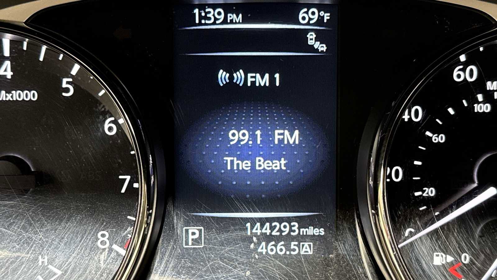 Used 2016 Nissan Rogue SV w/ SV Premium Package image 17