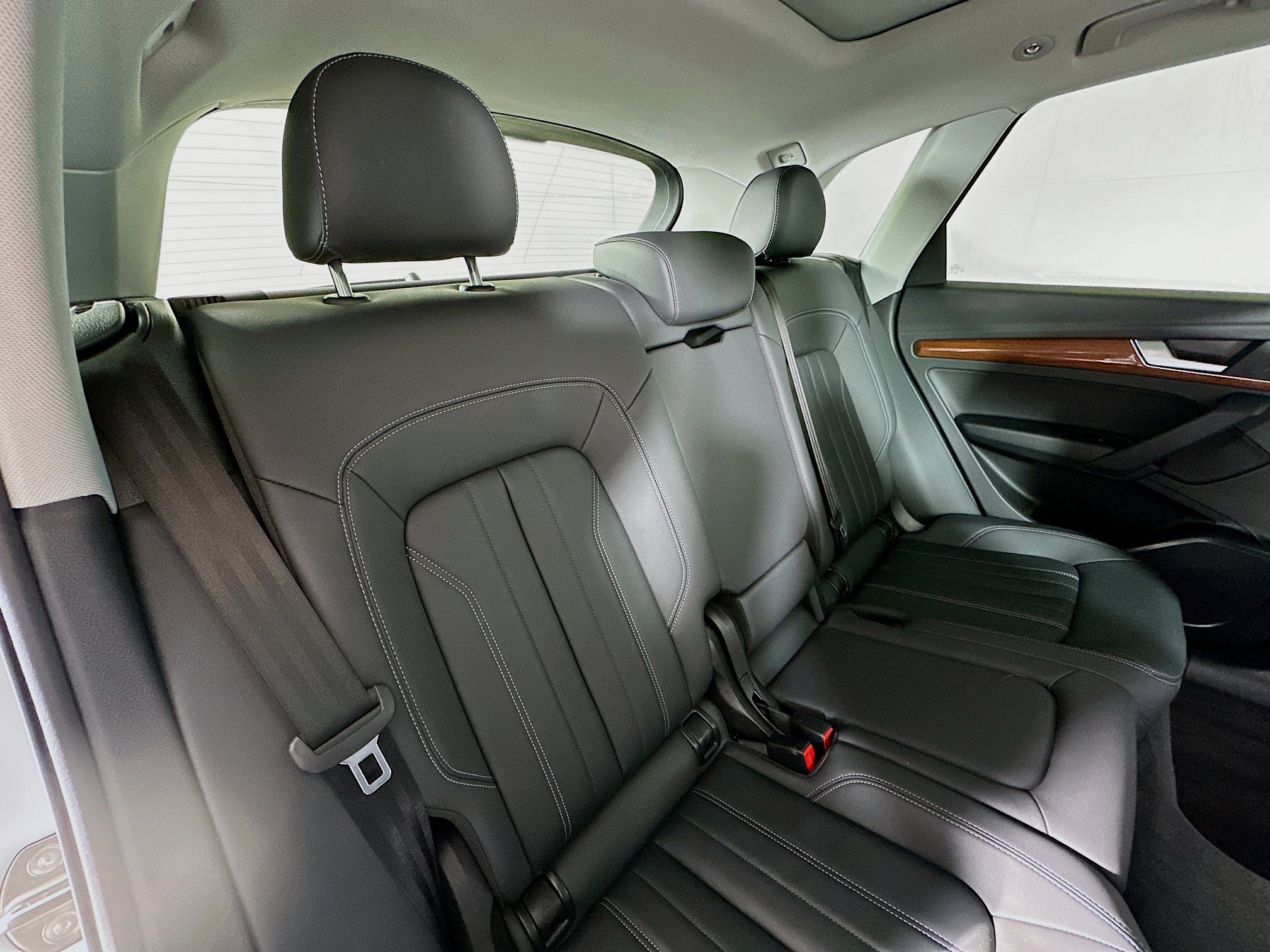 Used 2023 Audi Q5 2.0T Premium w/ Convenience Package image 26