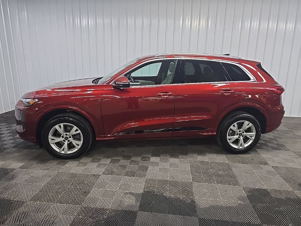 Used 2025 Audi Q5 Premium AWD/4WD image 5