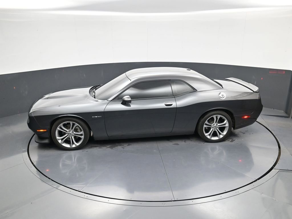 Used 2022 Dodge Challenger R/T RWD image 29
