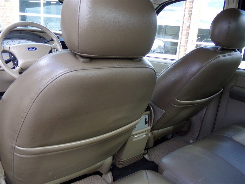 Used 2004 Ford Explorer Sport Trac XLT AWD/4WD image 32