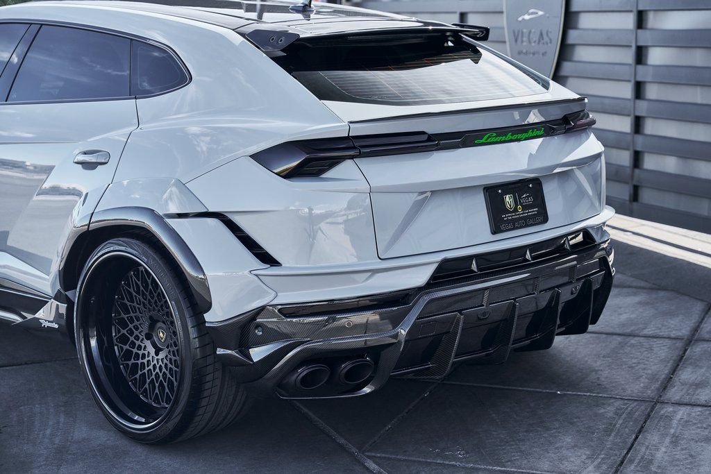 Used 2024 Lamborghini Urus Performante image 19