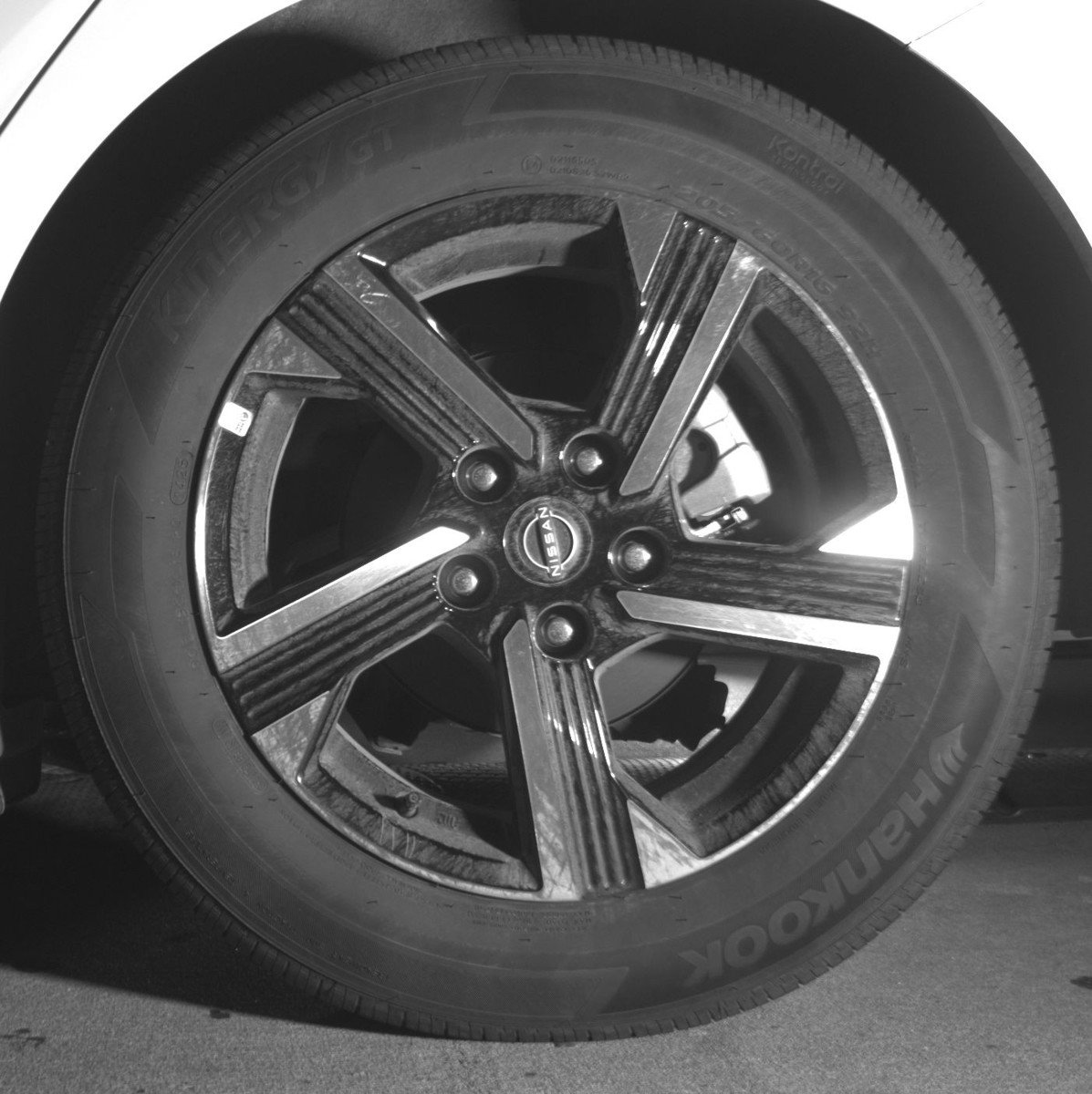 Used 2025 Nissan Sentra SV image 14