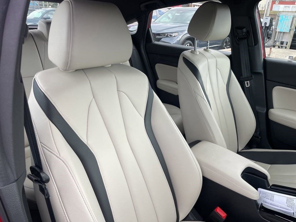 Used 2025 Acura Integra A-Spec image 9